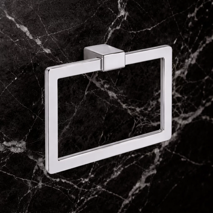 Pirenei in Chrome Accessories