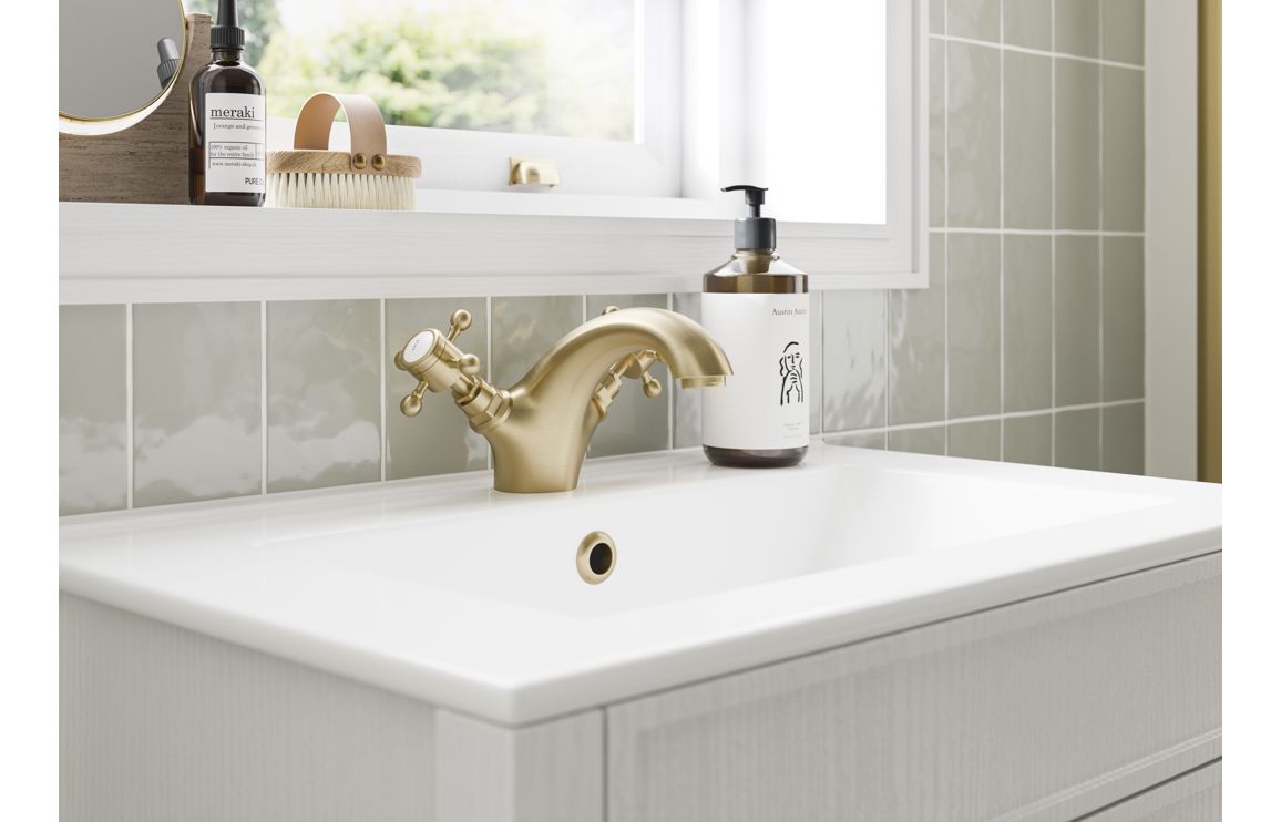 Tadlow Basin Pillar Taps - Brushed Brass